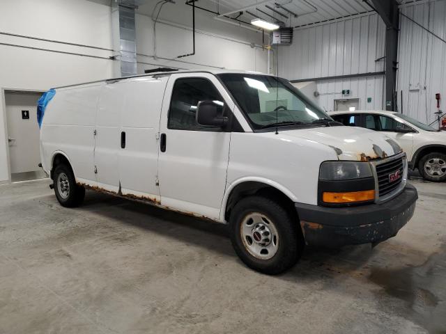 1GT2GUBG5A1157508 - 2010 GMC SAVANA G3500 WHITE photo 4