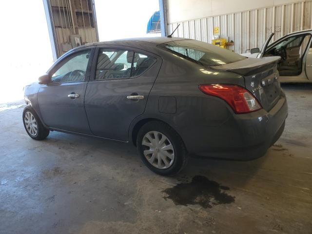 3N1CN7APXKL819822 - 2019 NISSAN VERSA S GRAY photo 2