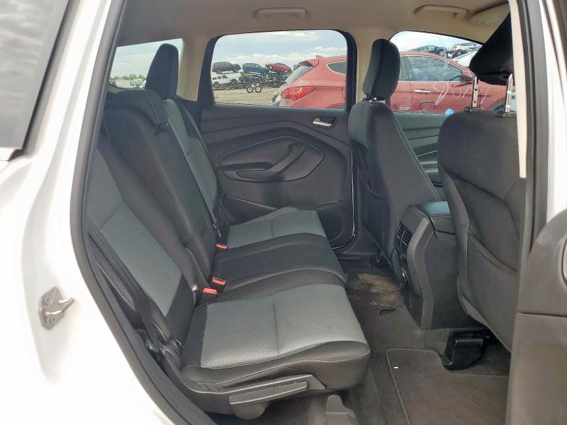 1FMCU0G9XKUB12253 - 2019 FORD ESCAPE SE أبيض صورة 10