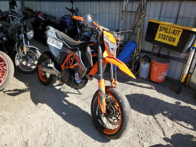 VBKLSV408MM711814 - 2021 KTM 690 SMC R TWO TONE photo 1