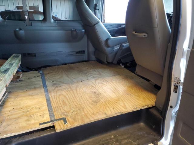 1GAZG1FA8D1144106 - 2013 CHEVROLET EXPRESS G3 LT WHITE photo 11