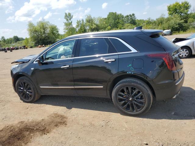 1GYKNAR4XRZ750725 - 2024 CADILLAC XT5 LUXURY BLACK photo 2