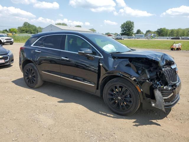 1GYKNAR4XRZ750725 - 2024 CADILLAC XT5 LUXURY BLACK photo 4