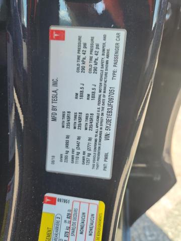 5YJ3E1EB3JF097051 - 2018 TESLA MODEL 3 Черный фото 12
