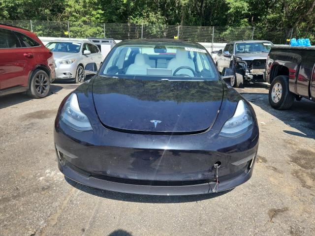 5YJ3E1EB3JF097051 - 2018 TESLA MODEL 3 Черный фото 5