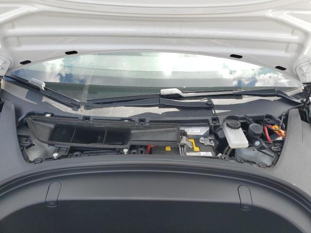 5YJ3E1EA7JF023302 - 2018 TESLA MODEL 3 WHITE photo 11