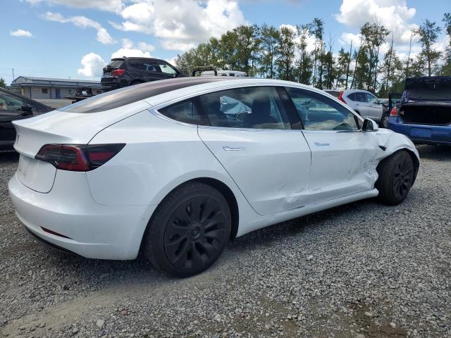 5YJ3E1EA7JF023302 - 2018 TESLA MODEL 3 WHITE photo 3