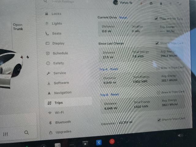 5YJ3E1EA7JF023302 - 2018 TESLA MODEL 3 WHITE photo 9