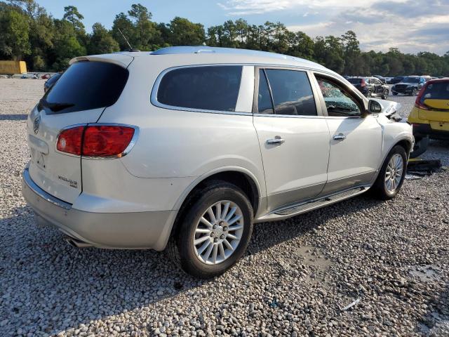 5GALRBED5AJ202064 - 2010 BUICK ENCLAVE CXL WHITE photo 3