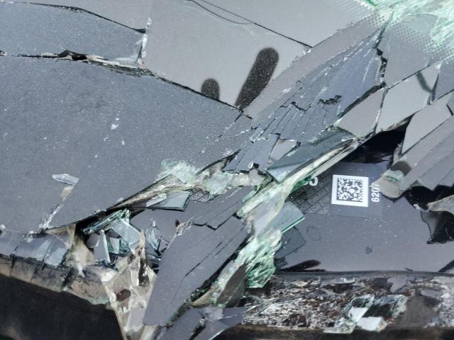 1FMCU9J97JUD00935 - 2018 FORD ESCAPE TITANIUM Schwarz Foto 13