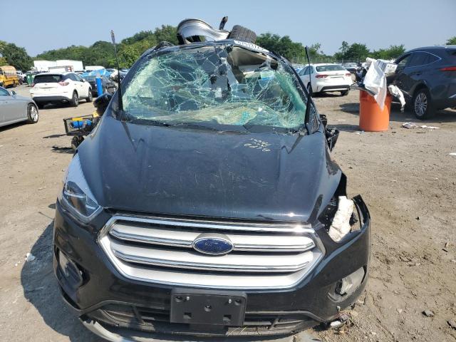 1FMCU9J97JUD00935 - 2018 FORD ESCAPE TITANIUM Schwarz Foto 5