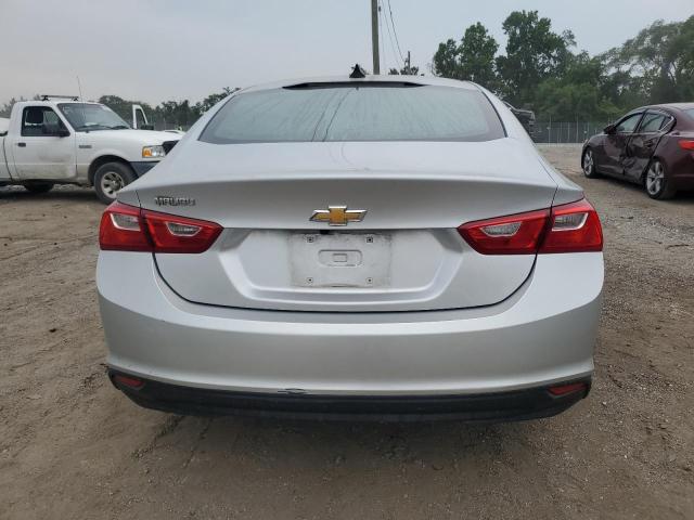 1G1ZB5ST4JF266568 - 2018 CHEVROLET MALIBU LS Srebrny zdjęcie 6