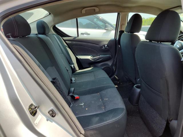 3N1CN7AP9KL866016 - 2019 NISSAN VERSA S ვერცხლისფერი ფოტო 10