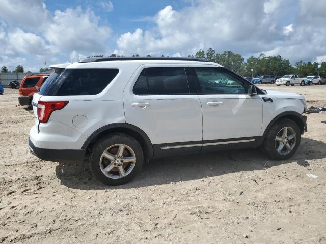 1FM5K8D81HGD05620 - 2017 FORD EXPLORER XLT WHITE photo 3
