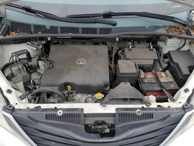 5TDKK3DC0DS393753 - 2013 TOYOTA SIENNA LE 白色 照片 12