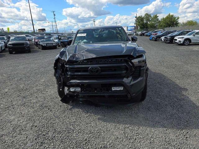 3TMLB5JN9RM080505 - 2024 TOYOTA TACOMA DOUBLE CAB GRAY photo 5