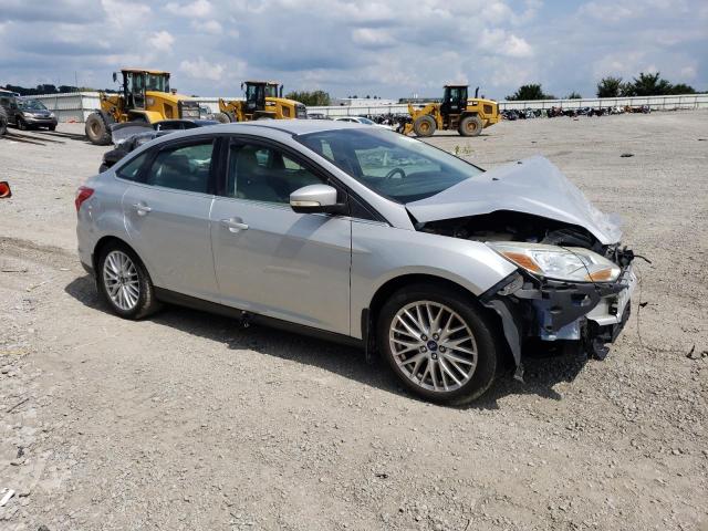 1FAHP3H20CL323690 - 2012 FORD FOCUS SEL SILVER photo 4