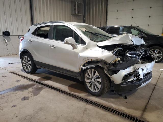 KL4CJASBXJB601334 - 2018 BUICK ENCORE PREFERRED SILVER photo 4