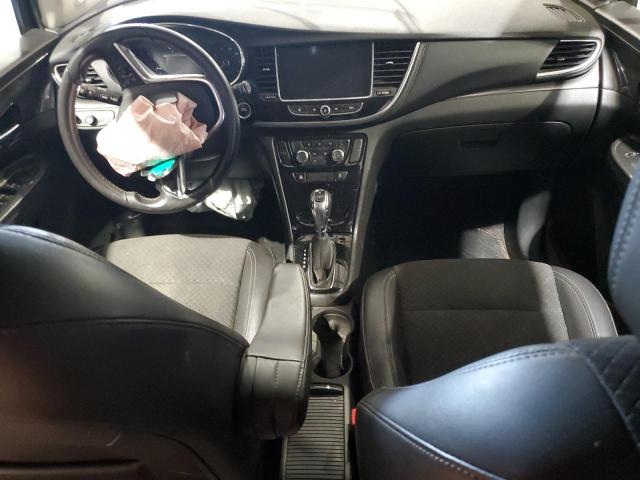 KL4CJASBXJB601334 - 2018 BUICK ENCORE PREFERRED SILVER photo 8