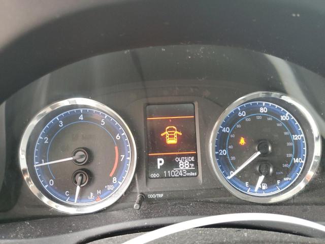 5YFBURHEXJP846001 - 2018 TOYOTA COROLLA L SILVER photo 9