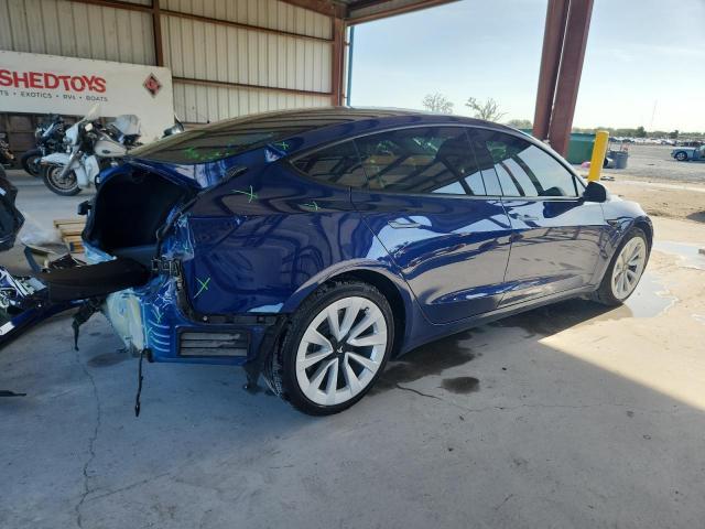 5YJ3E1EA7NF329003 - 2022 TESLA MODEL 3 BLUE photo 3