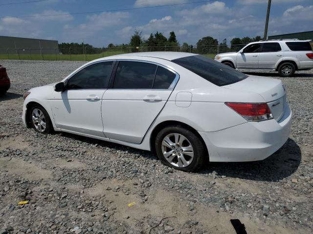 1HGCP26408A061208 - 2008 HONDA ACCORD LXP WHITE photo 2