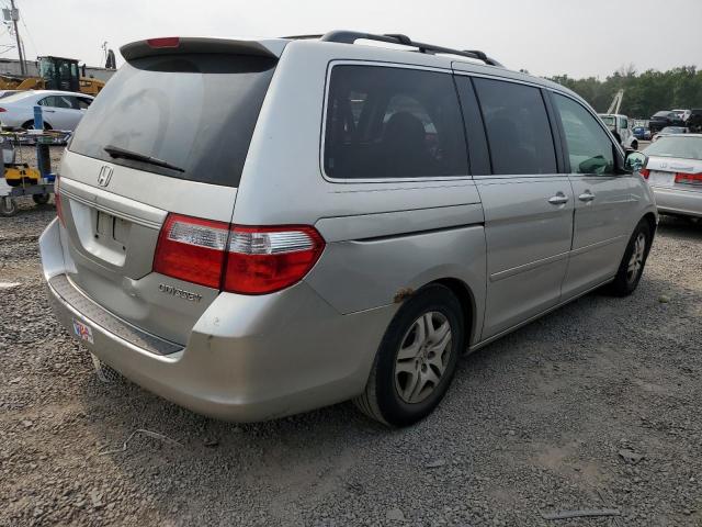 5FNRL38715B017657 - 2005 HONDA ODYSSEY EXL SILVER photo 3