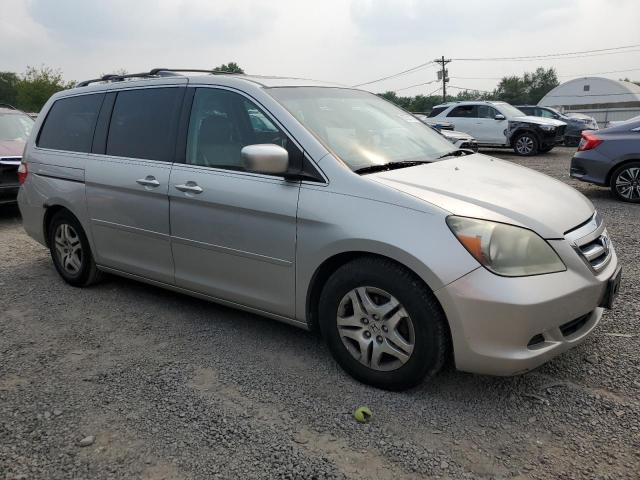 5FNRL38715B017657 - 2005 HONDA ODYSSEY EXL SILVER photo 4