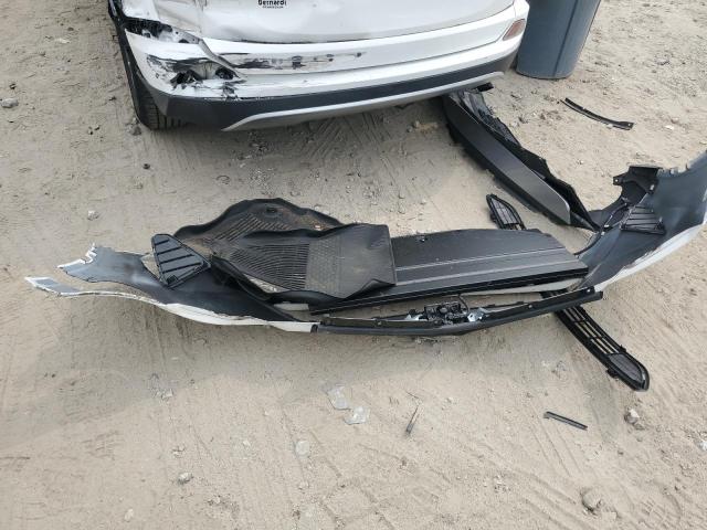 JTMRJREV1JD172996 - 2018 TOYOTA RAV4 HV LE Blanc photo 13