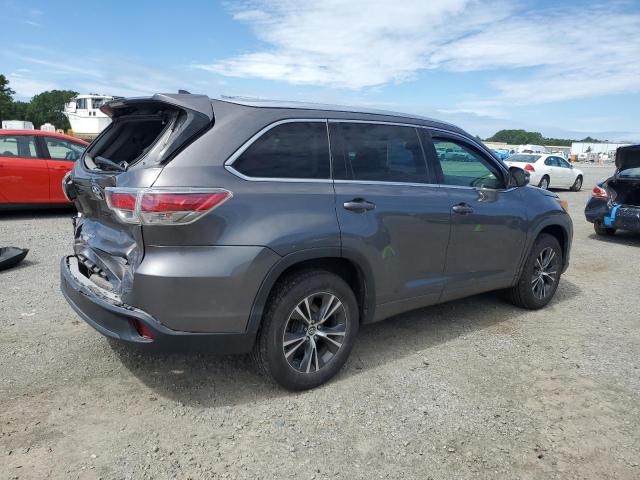 5TDKKRFH9GS158946 - 2016 TOYOTA HIGHLANDER XLE SILVER photo 3