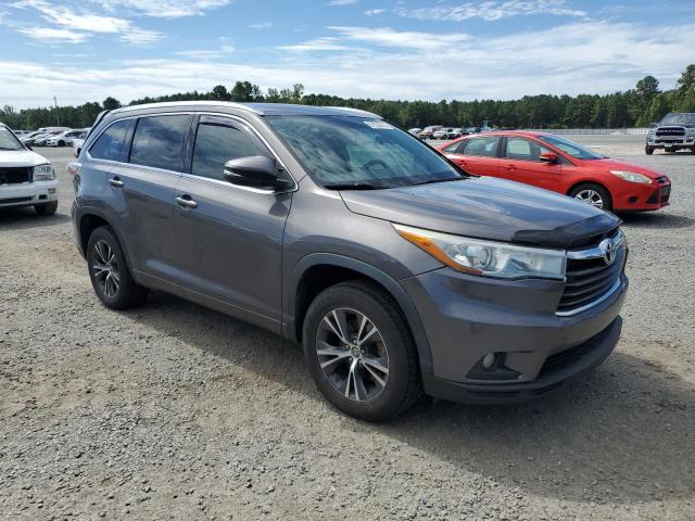 5TDKKRFH9GS158946 - 2016 TOYOTA HIGHLANDER XLE SILVER photo 4