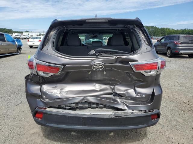 5TDKKRFH9GS158946 - 2016 TOYOTA HIGHLANDER XLE SILVER photo 6