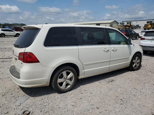 2V4RW3D10AR209360 - 2010 VOLKSWAGEN ROUTAN SE WHITE photo 3