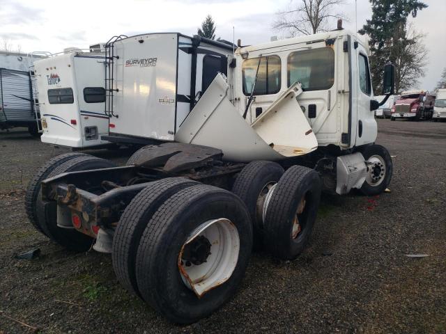 1FUJGEDV2DSBU5890 - 2013 FREIGHTLINER CASCADIA 1 WHITE photo 4