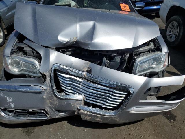 2C3CCAKT6EH288146 - 2014 CHRYSLER 300C SILVER photo 11