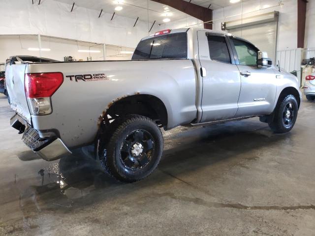 5TBBV58128S500747 - 2008 TOYOTA TUNDRA DOUBLE CAB LIMITED SILVER photo 3