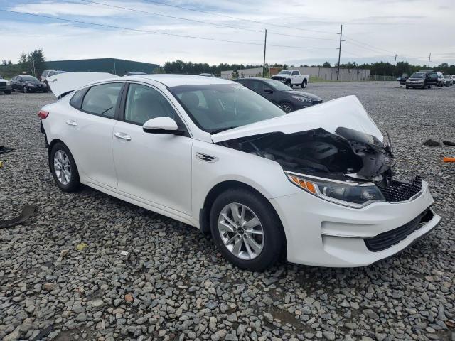 5XXGT4L34JG180683 - 2018 KIA OPTIMA LX 白色 照片 4