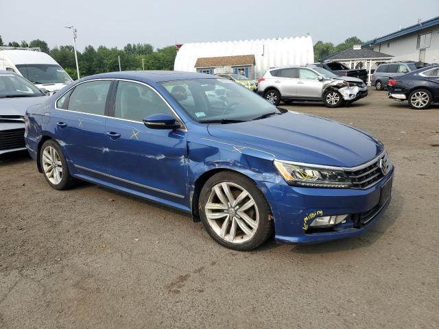 1VWGT7A33HC048641 - 2017 VOLKSWAGEN PASSAT SE BLUE photo 4