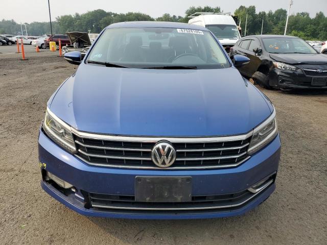 1VWGT7A33HC048641 - 2017 VOLKSWAGEN PASSAT SE BLUE photo 5