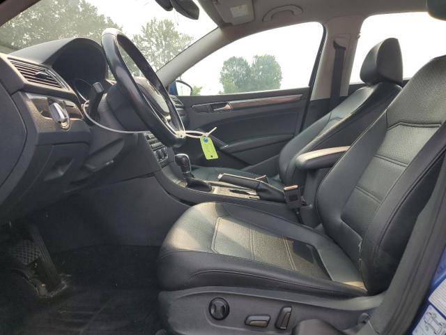 1VWGT7A33HC048641 - 2017 VOLKSWAGEN PASSAT SE BLUE photo 7