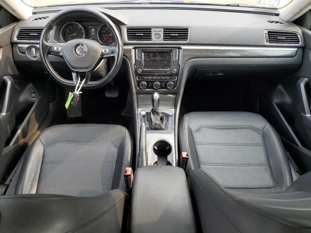 1VWGT7A33HC048641 - 2017 VOLKSWAGEN PASSAT SE BLUE photo 8