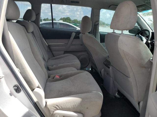 5TDZA3EH8BS016189 - 2011 TOYOTA HIGHLANDER BASE Plata foto 11