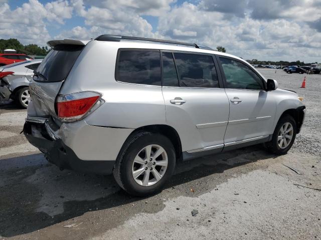 5TDZA3EH8BS016189 - 2011 TOYOTA HIGHLANDER BASE Plata foto 3