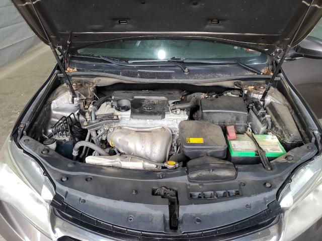 4T4BF1FK0FR488178 - 2015 TOYOTA CAMRY LE GRAY photo 11