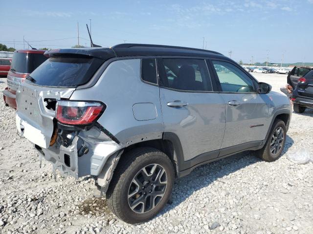 3C4NJDDB9KT709019 - 2019 JEEP COMPASS TRAILHAWK SILVER photo 3