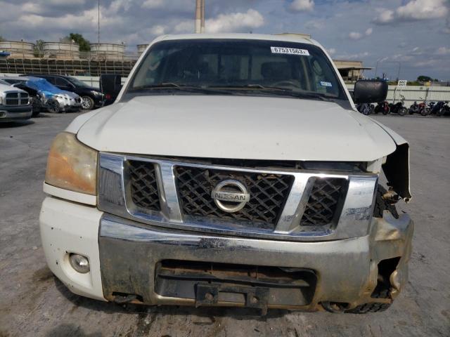 1N6BA0CC4BN304415 - 2011 NISSAN TITAN S WHITE photo 5