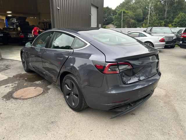 5YJ3E1EB1JF119497 - 2018 TESLA MODEL 3 ნაცრისფერი ფოტო 3