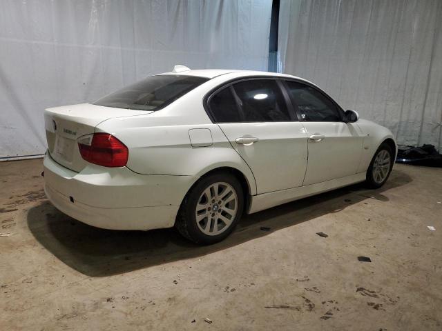 WBAVC93507KX61177 - 2007 BMW 328 XI WHITE photo 3