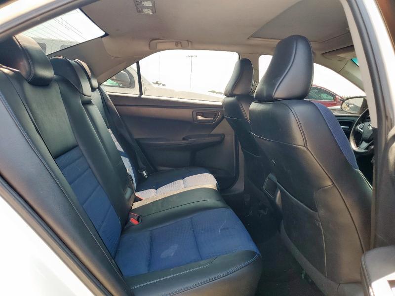 4T1BF1FK1GU549825 - 2016 TOYOTA CAMRY LE WHITE photo 10