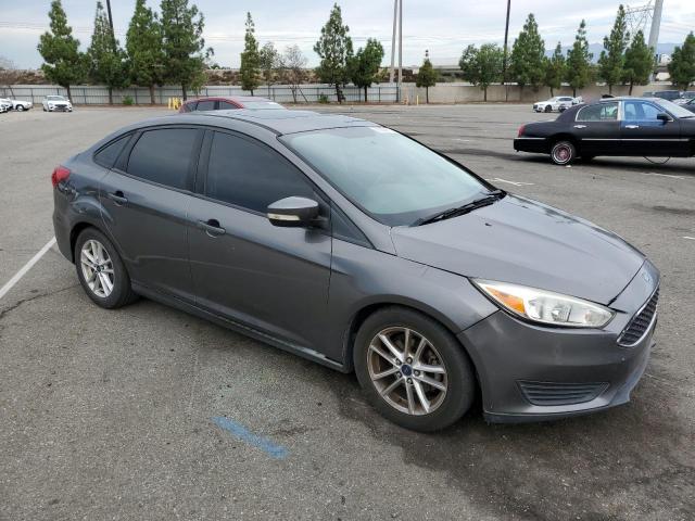 1FADP3F22GL259109 - 2016 FORD FOCUS SE GRAY photo 4